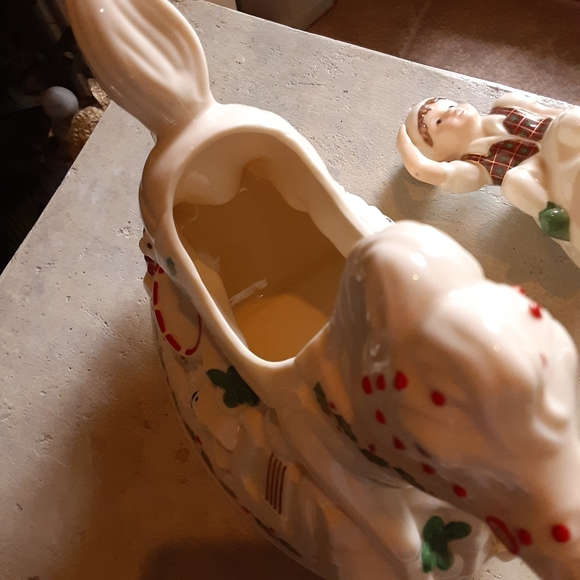 LENOX, SANTA'S HOLIDAY TOY SHOP, Tea Pot - Picture 8 of 9